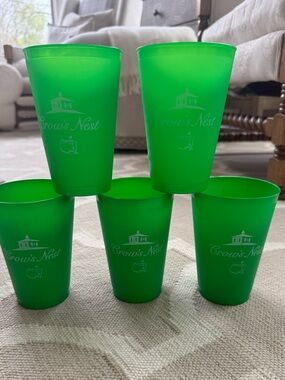 Master’s Crows Nest Green Promotional Plastic Cups - Set of 5 Gently used, clean